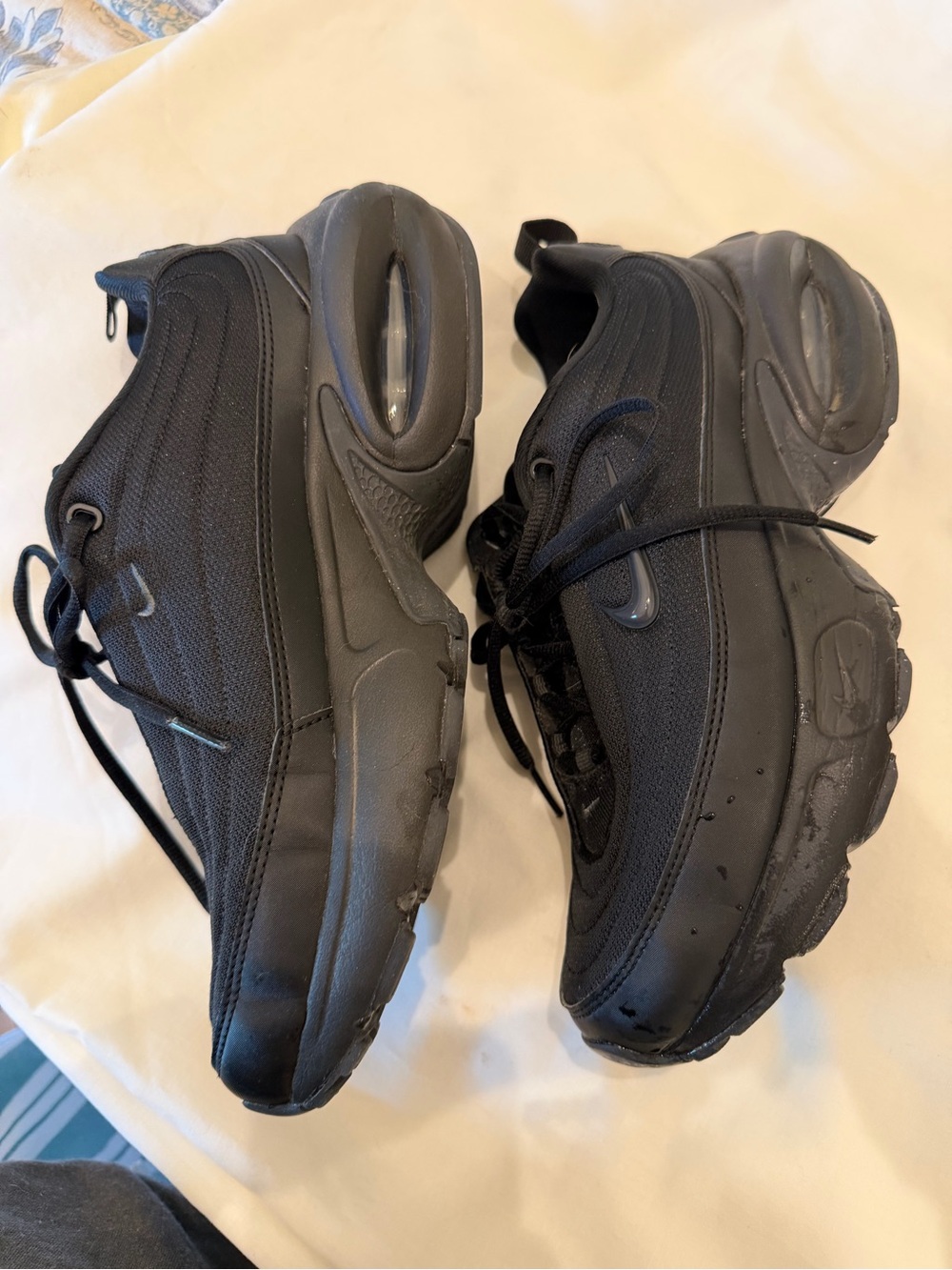 Nike Women's Black Air Max Portal Sneakers. Very Good Condition